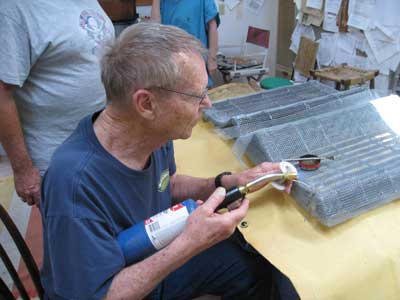 applying screen